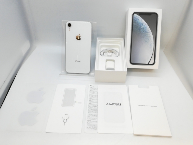 【中古】Apple docomo 【SIMロック解除済み】 iPhone XR 64GB ホワイト MT032J/A【京都】保証期間１ヶ月【ランクC】_9