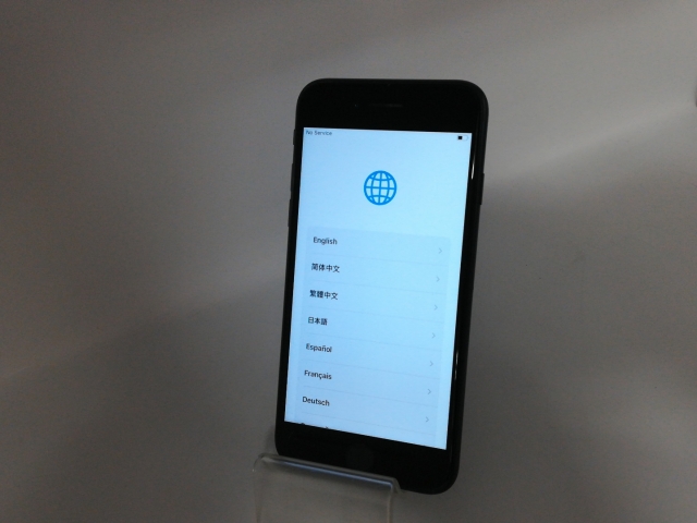 【中古】Apple au 【SIM無償性】 iPhone SE（第3時人） 64GB 十二時 MMYC3J/A【京都】言いはなつ継続期間１ヶ月【位置づけるC】