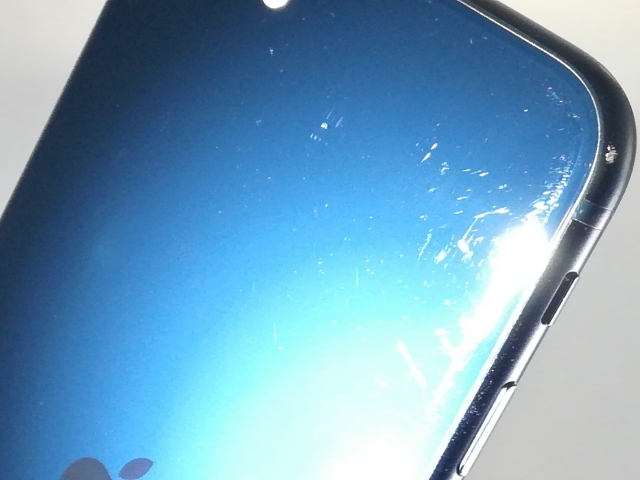 【中古】Apple au 【SIM無償性】 iPhone SE（第3時人） 64GB 十二時 MMYC3J/A【京都】言いはなつ継続期間１ヶ月【位置づけるC】