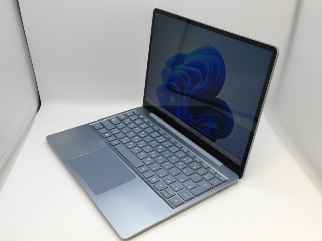 【中古】Microsoft Surface Laptop Go 【i5 1035G1 8G 128G】【京都】保証期間１ヶ月【ランクC】