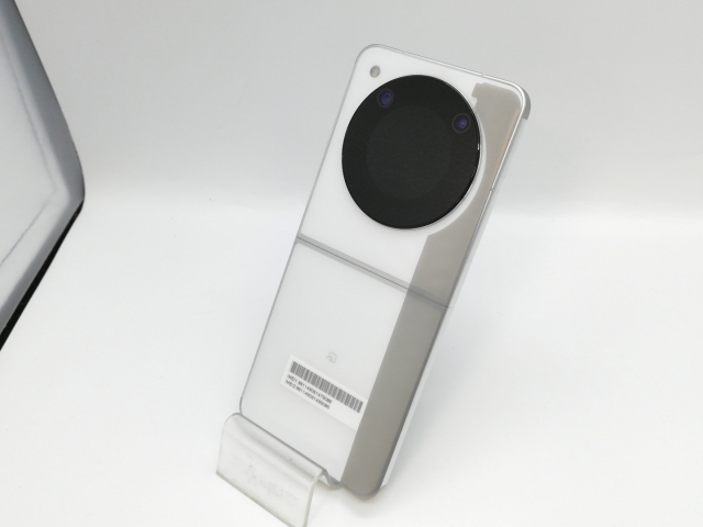 Libero Flip A304ZT ホワイト Y!mobile Libero Flip｜製品情報｜ワイ