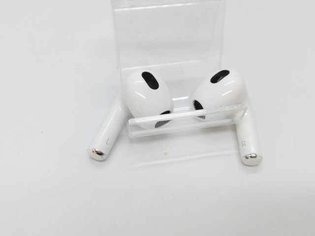 アップル AirPods 第3世代 MME73J/A Apple Airpods (第3世代) MME73J/A