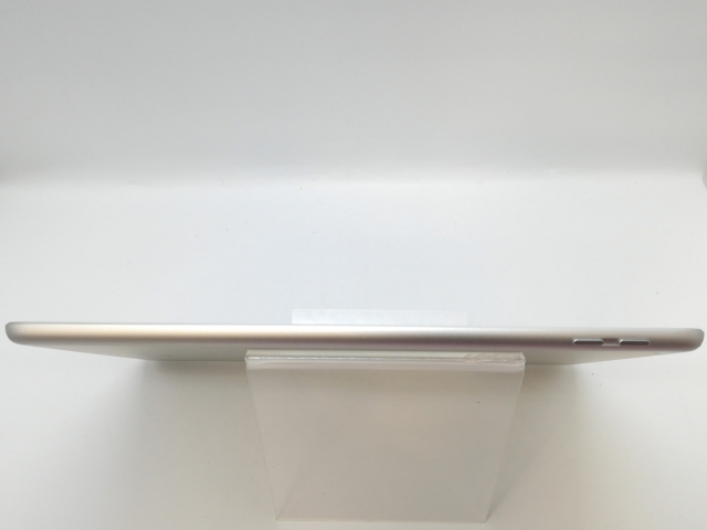 【中古】Apple 【Wi-Fi】 iPad（第5世代/2017） 32GB シルバー MP2G2J/A【三宮駅前】保証期間１ヶ月【ランクC】_6