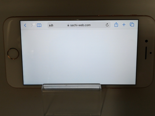 【中古】Apple docomo 【SIMロック解除済み】 iPhone 8 64GB ゴールド MQ7A2J/A【京都】保証期間１ヶ月【ランクC】_9