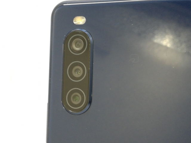 【中古】SONY docomo 【SIMロック解除済み】 Xperia 10 II ブルー 4GB 64GB SO-41A【京都】保証期間１ヶ月【ランクC】_6