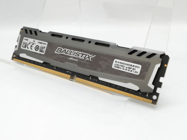 【中古】DDR4 16GB PC4-25600(DDR4-3200)【デスクトップPC用】【京都】保証期間１週間