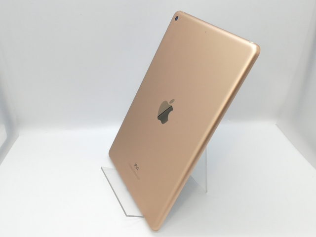 【中古】Apple 【Wi-Fi】 iPad（第5世代/2017） 32GB ゴールド MPGT2J/A【広島】保証期間１ヶ月【ランクB】