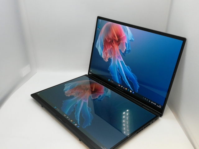 【中古】ASUS ASUS ZenBook Duo UX8406MA UX8406MA-U9321WS インクウェルグレー 【Ultra9 185H 32G 1T(SSD) WiFi 14OLED(2880×1800)】【京都】保証期間１ヶ月【ランクA】