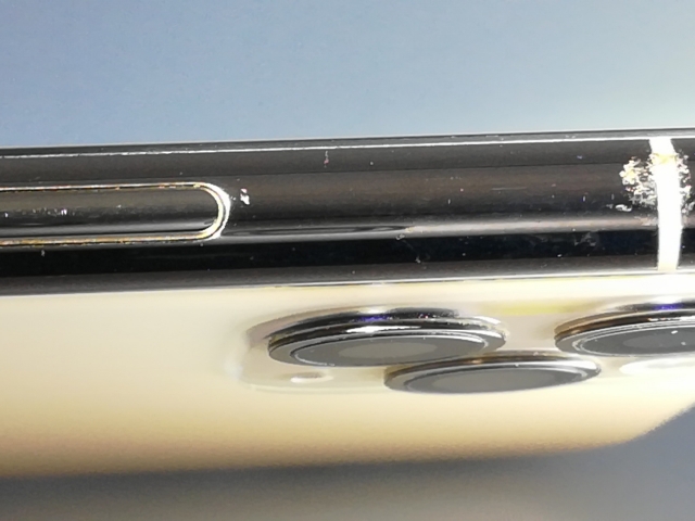 【中古】Apple au 【SIMロック解除済み】 iPhone 11 Pro Max 256GB ゴールド MWHL2J/A【OSU301】保証期間１ヶ月【ランクB】_8
