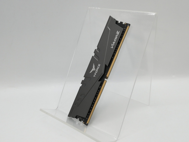 【中古】DDR4 16GB PC4-25600(DDR4-3200)【デスクトップPC用】【京都】保証期間１週間