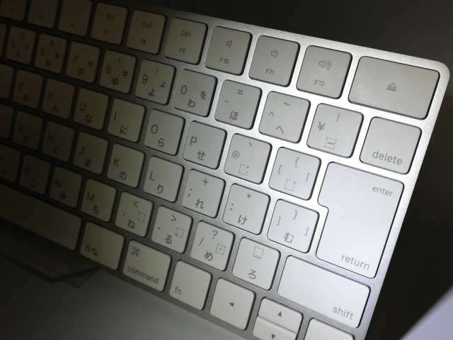 【中古】Apple Magic Keyboard（2015/テンキーなし/A1644） - 日本語（JIS） MLA22J/A【京都】保証期間１週間の通販は