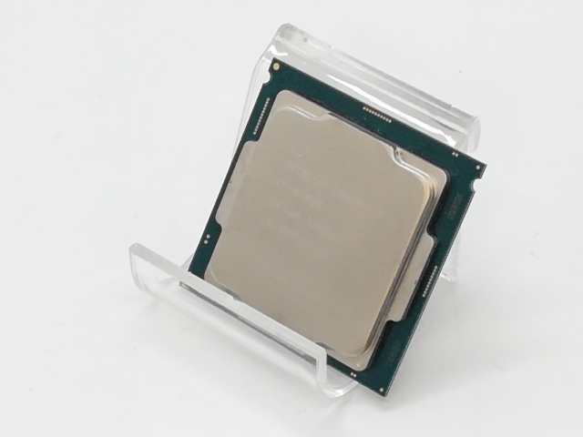 【中古】Intel Core i7-8700K (3.7GHz/TB:4.7GHz) bulk LGA1151/6C/12T/L3 12M/UHD630/TDP95W【京都】保証期間１週間