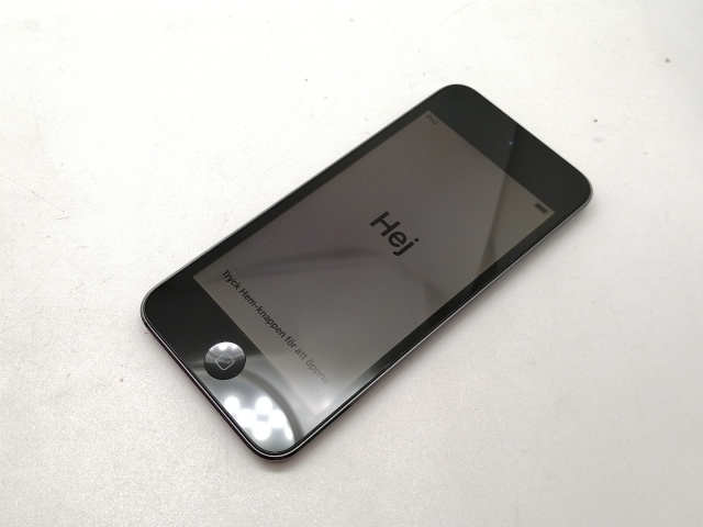 中古】Apple iPod touch 16GB スペースグレイ MKH62J/A (2015/第6世代