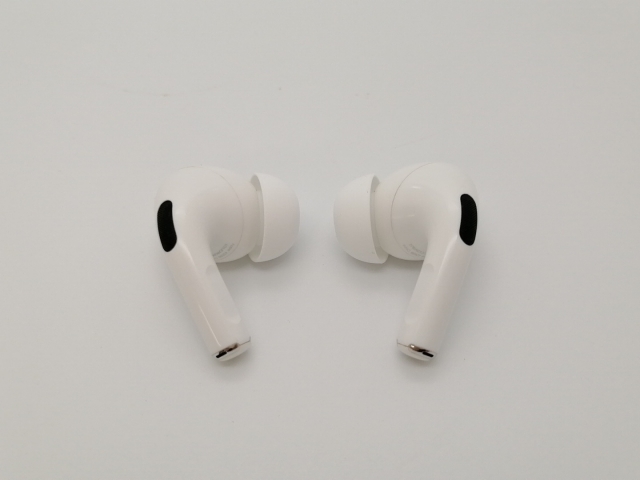 中古】Apple AirPods Pro 第2世代（2022/Lightning） MQD83J/A【EC