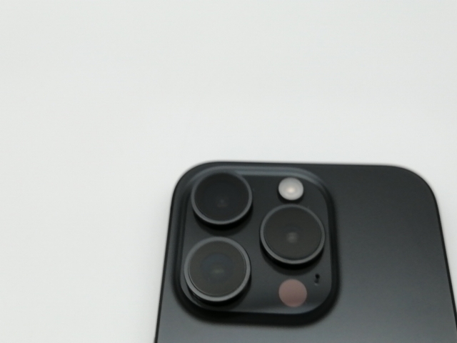 中古】Apple 国内版 【SIMフリー】 iPhone 15 Pro 256GB ブラック