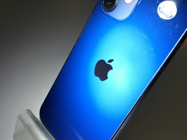 【中古】Apple docomo 【SIMロック解除済み】 iPhone 12 mini 256GB ブルー MGDV3J/A【日本橋3】保証期間１ヶ月【ランクB】_4