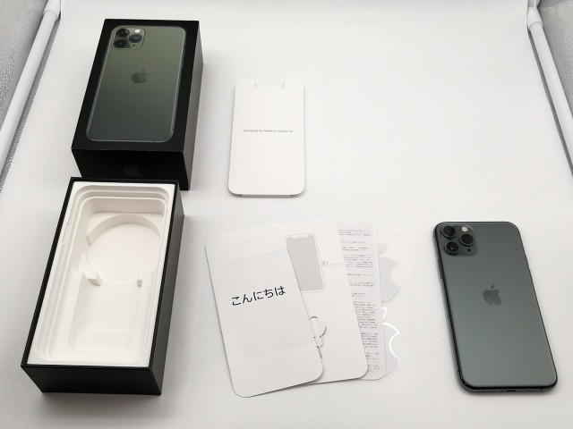 【中古】Apple SoftBank 【SIMロック解除済み】 iPhone 11 Pro 256GB ミッドナイトグリーン MWCC2J/A【博多】保証期間１ヶ月【ランクB】