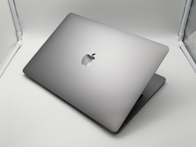 MacBook Pro M1 13 インチ 8GB / 512GB シルバー Apple MacBook Pro 13