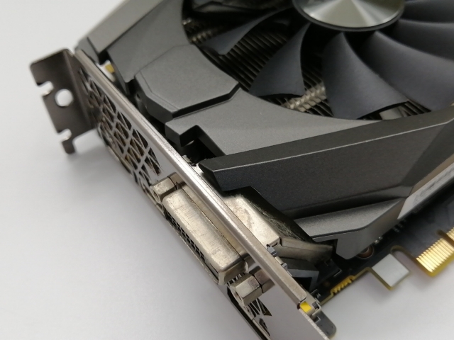 中古】ZOTAC GeForce GTX 1070 Ti AMP Edition(ZT-P10710C-10P