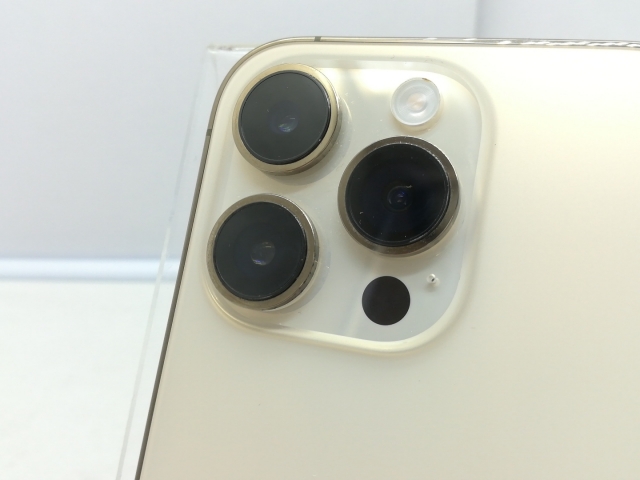 【中古】Apple docomo 【SIMフリー】 iPhone 14 Pro 256GB ゴールド MQ173J/A【川崎】保証期間１ヶ月【ランクB】_6