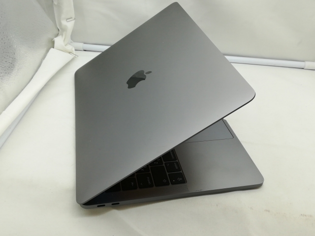 Apple MacBook Pro 13インチ スペースグレー 16GB 13インチMacBook Pro [整備済製品] 8コアCPUと10コアGPUを搭載