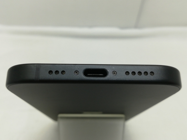 【中古】Apple 国内版 【SIMフリー】 iPhone 15 128GB ブラック MTMH3J/A【川崎】保証期間１ヶ月【ランクB】