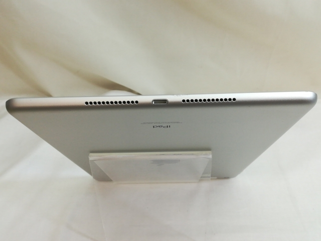 【中古】Apple au 【SIMフリー】 iPad（第9世代/2021） 256GB シルバー MK4H3J/A【川崎】保証期間１ヶ月【ランクB】_5