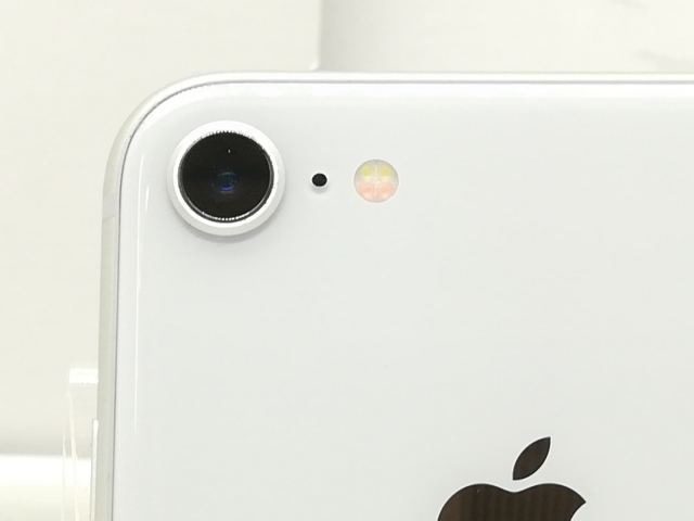 【中古】Apple SoftBank 【SIMロック解除済み】 iPhone 8 64GB シルバー MQ792J/A【川崎】保証期間１ヶ月【ランクB】_6