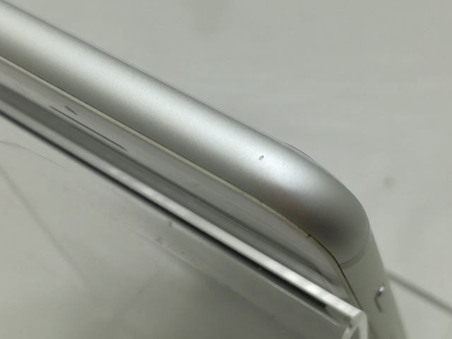 【中古】Apple SoftBank 【SIMロック解除済み】 iPhone 8 64GB シルバー MQ792J/A【川崎】保証期間１ヶ月【ランクB】_7