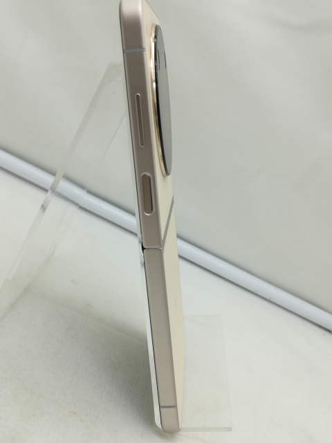 ZTE - ZTE Libero Flip A304ZT ゴールド 楽天市場】[新品未使用品｜SIMフリー] ZTE Libero Flip A304ZT