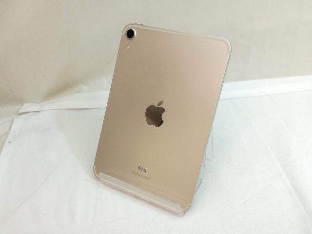 iPad mini4 64GB SIMロック解除済み docomo 品〕 iPad mini 4 64GB