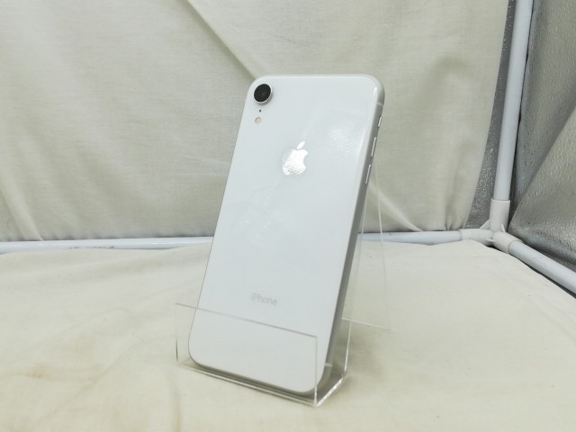 【中古】Apple 国内版 【SIMフリー】 iPhone XR 64GB ホワイト MT032J/A【川崎】保証期間１ヶ月【ランクC】