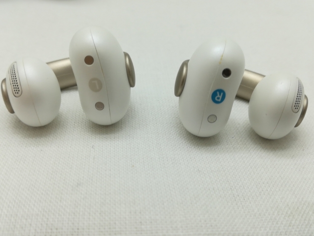 【中古】Anker Soundcore AeroClip A3388N21 [ホワイト&ゴールド]【川崎】保証期間１ヶ月【ランクA】_2