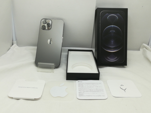 【中古】Apple au 【SIMロック解除済み】 iPhone 12 Pro Max 256GB グラファイト MGCY3J/A【川崎】保証期間１ヶ月【ランクA】