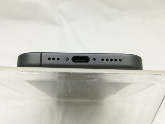 【中古】Apple 国内版 【SIMフリー】 iPhone 17 256GB ブラック MG674J/A【秋葉4号】保証期間１ヶ月【ランクA】_4