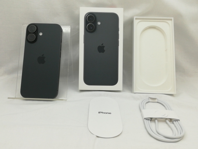 【中古】Apple 国内版 【SIMフリー】 iPhone 17 256GB ブラック MG674J/A【秋葉4号】保証期間１ヶ月【ランクA】_7