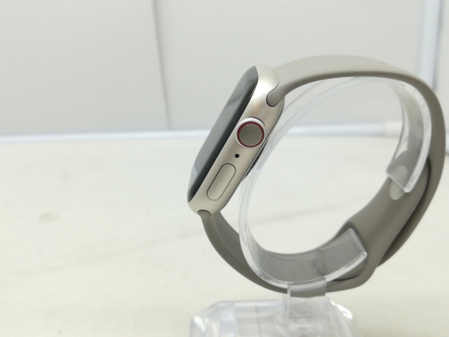 【中古】Apple Apple Watch Series8 41mm Cellular スターライトアルミニウムケース 海外版 (バンド付き)【川崎】保証期間１ヶ月【ランクB】_1