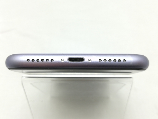 【中古】Apple docomo 【SIMロック解除済み】 iPhone 11 128GB パープル MHDM3J/A（後期型番）【川崎】保証期間１ヶ月【ランクB】_3