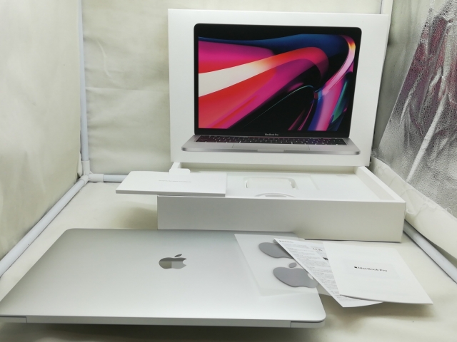 中古】Apple MacBook Pro 13インチ CTO (M1・2020) シルバー Apple M1