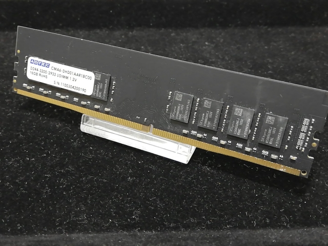 【中古】DDR4 16GB PC4-25600(DDR4-3200)【デスクトップPC用】【川崎】保証期間１週間