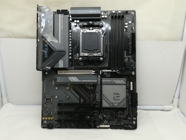 【中古】GIGABYTE B850 EAGLE WIFI6E B850/AM5/ATX【川崎】保証期間１週間
