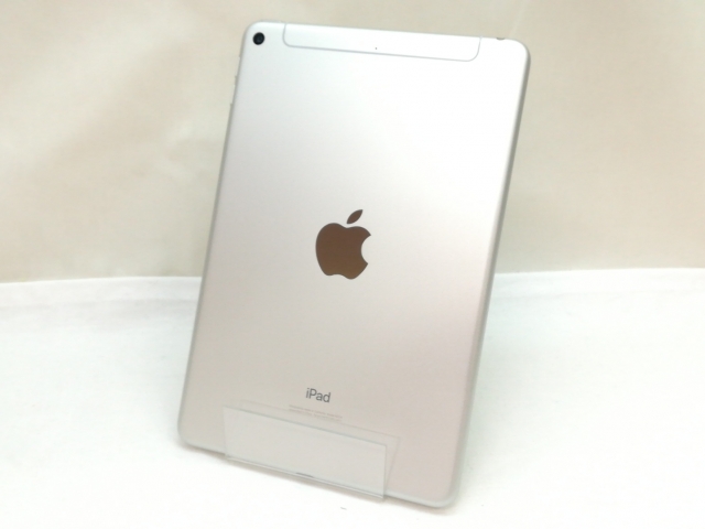 【中古】Apple docomo 【SIMロック解除済み】 iPad mini（第5世代/2019） 256GB シルバー MUXD2J/A【川崎】保証期間１ヶ月【ランクC】_1