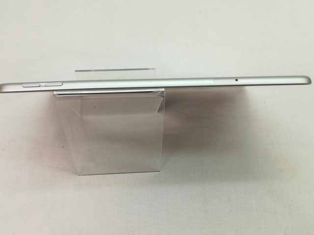【中古】Apple docomo 【SIMロック解除済み】 iPad mini（第5世代/2019） 256GB シルバー MUXD2J/A【川崎】保証期間１ヶ月【ランクC】_7