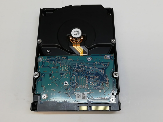 中古】HGST HDS724040ALE640 4TB/7200rpm/64MB/6Gbps【川崎】保証期間
