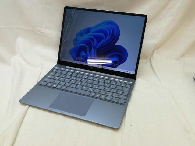 【中古】Microsoft Surface Laptop Go2 (i5 8G 128G)【川崎】保証期間１ヶ月【ランクA】