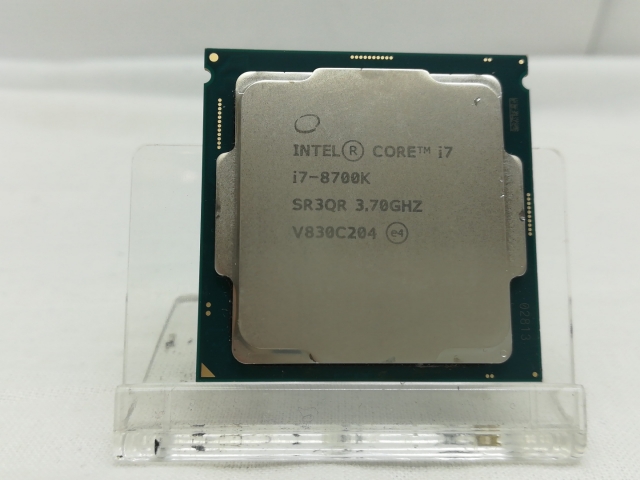【中古】Intel Core i7-8700K (3.7GHz/TB:4.7GHz) bulk LGA1151/6C/12T/L3 12M/UHD630/TDP95W【川崎】保証期間１週間