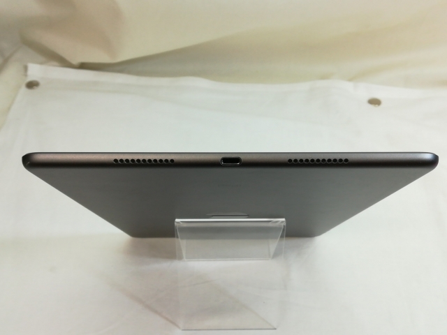 【中古】Apple 【Wi-Fi】 iPad Air（第3世代/2019） 256GB スペースグレイ MUUQ2J/A【川崎】保証期間１ヶ月【ランクB】_4