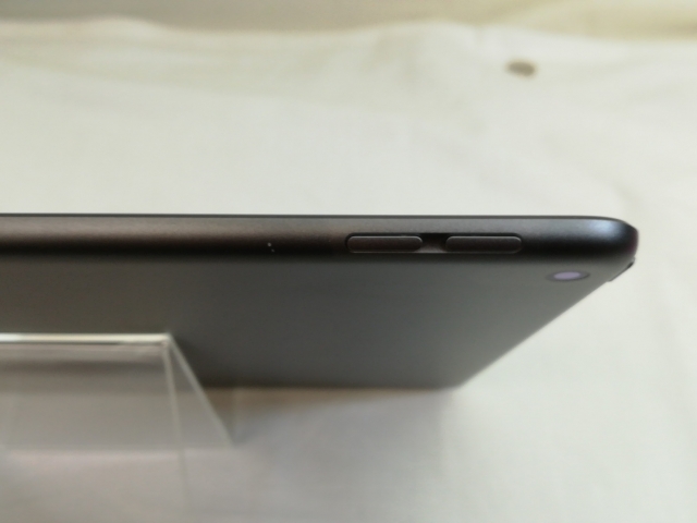 【中古】Apple 【Wi-Fi】 iPad Air（第3世代/2019） 256GB スペースグレイ MUUQ2J/A【川崎】保証期間１ヶ月【ランクB】_7