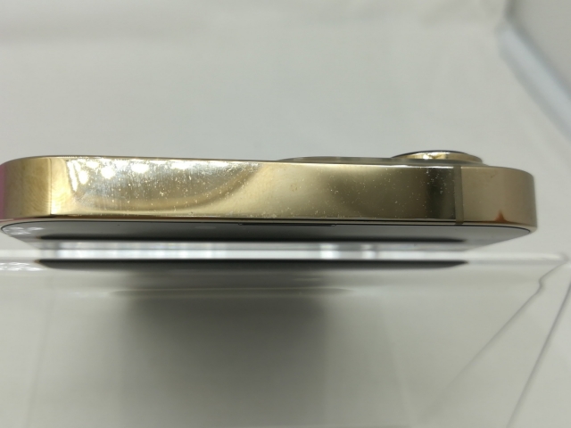 【中古】Apple docomo 【SIMフリー】 iPhone 13 Pro 128GB ゴールド MLUH3J/A【川崎】保証期間１ヶ月【ランクC】_2