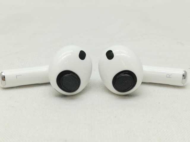 中古】Apple AirPods Pro 3 MFHP4J/A【横浜】保証期間1ヶ月 【公式通販】